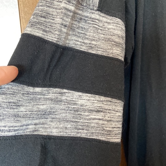 Women’s long sleeve tee - Picture 2 of 4